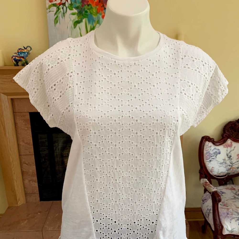 Liz Claiborne White Eyelet Trim Top Size Small - Picture 3 of 10